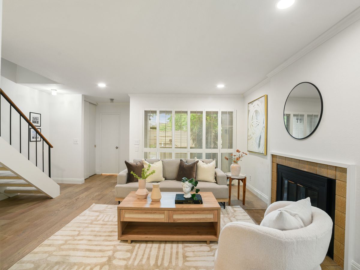 125 Connemara Way, Sunnyvale — sold by Jessie Zhong